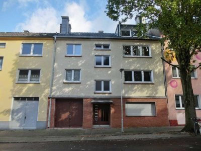 Gepflegte 2-Zimmer Dachgeschosswohnung. In ruhiger Lage.