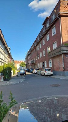 2,5-ZKB: Zweitbezug nach Modernisierung in Neckarau mit EBK & Loggia