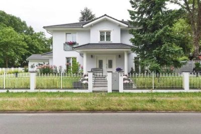 Exklusive 6 Zimmer Villa in Berlin-Biesdorf mit Sauna&Pool