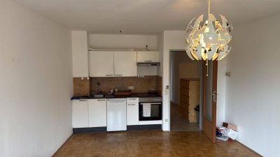 Garconniere mit Balkon in Rif