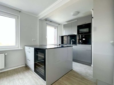 Hochwertige 3-Zimmer-Dachgeschoss-Wohnung mit exklusiver Einbauküche