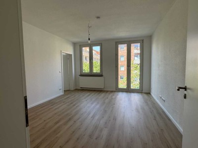 Kernsanierte 4-Zimmer-Wohnung mit zwei Balkonen | Linden-Mitte