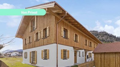 Provisionsfrei – Heller Neubau im Landhausstil mit exklusiver Ausstattung und bildschönem Blick