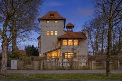 Ein Architekturjuwel voller Seele - Historische Pracht auf Parkgrundstück in Bestlage
