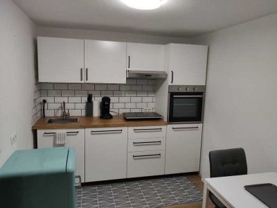 Frisch renovierte & möblierte 2-Zimmer-Wohnung (50 m²) in ruhiger Lage – ideal für Pendler