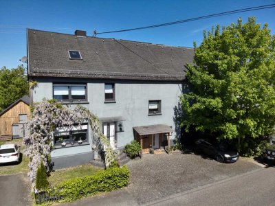 Modernisiertes Mehrfamilienhaus mit Garten, Terrasse und Stellplätzen in ruhiger Lage