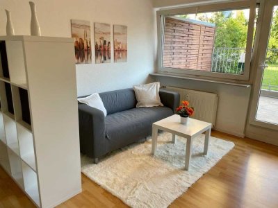 Exklusive 1-Zimmer-Terrassenwohnung in Frankfurt mit EBK und Balkon