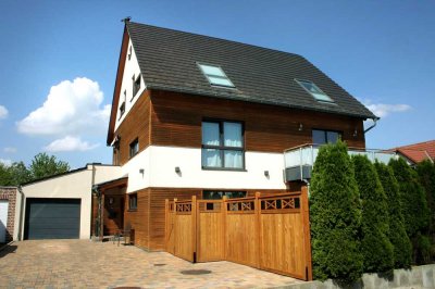 Glücklich und sorglos leben: Einfamilienhaus zentral in Rosbach-Rodheim