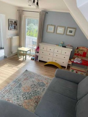 Attraktive Dachgeschosswohnung sucht neuen Mieter..!