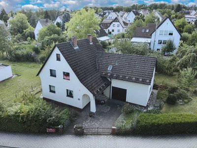 Großzügiges Einfamilienhaus mit Garten und Garage am Fuß des Roten Hügels, Bayreuth! Sofort frei!