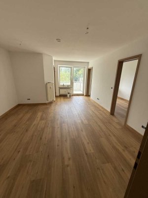 Frisch renovierte  2-Raum-Wohnung mit Balkon in Weilheim
