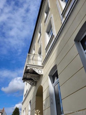 2-Zimmer-Wohnung mit Badewanne, Balkon, Stellplatz und Gartennutzung in Lengenfeld zu vermieten!