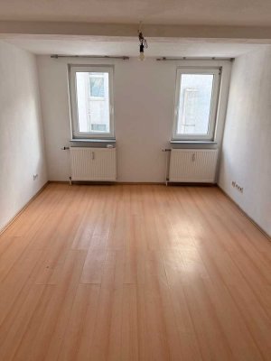 Helle 2 ZKB Wohnung in Offenbach zu vermieten