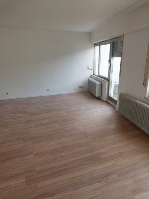 650 € - 70 m² - 1.0 Zi.