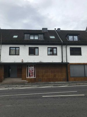Schöne Dachgeschosswohnung zu vermieten