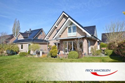 Großes Einfamilienhaus mit Großgarage und Vollkeller in Feldrandlage