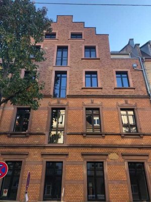 stilvolle 4 Zimmer-Maisonette-Wohnung mit Loggien in Karlsruhe