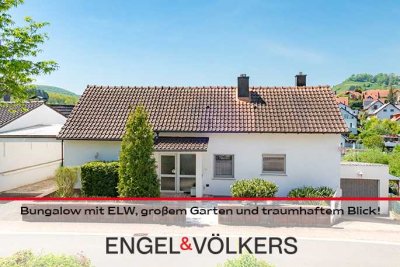Eisenberg-Steinborn: Bungalow mit ELW, großem Garten und traumhaftem Blick!