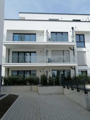 Geschmackvolle, barrierefreie, möblierte 2-Zimmer-Wohnung mit Balkon in Troisdorf