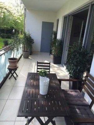 Exclusive 4 ZKB mit großem Balkon  im Grünen Gürtel von Rödelheim