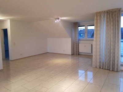 3-Zimmer-DG-Wohnung mit Loggia in Aschaffenburg