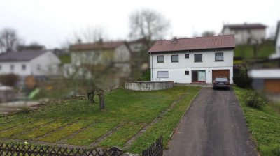 Geräumiges Einfamilienhaus in schöner Hanglage in Sontheim OT Bergenweiler