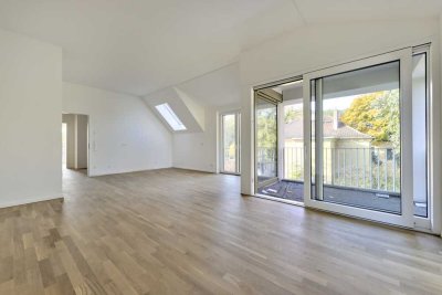 Neubau im Erstbezug: Sonnendurchflutetes Dachgeschoss mit erstklassiger Ausstattung