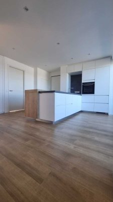 Exklusive 2-Zimmer-Wohnung mit Balkon, Design-Bad & Einbauküche – 88 m² in Toplage