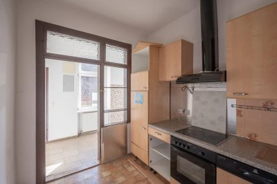 +++NEU+++ 2-Zimmer Altbau-Wohnung (sanierungsbedürftig) - tolle Lage