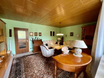 Gut geschnittene Wohnung mit Balkon und 2 Bädern