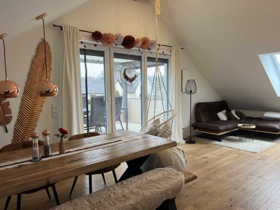 Au/Hallertau! Exklusive 4-ZKB Whg. m. 17 m²-Dachterrasse, EBK, Gäste-WC, Keller, Garage u. Stellpl.!