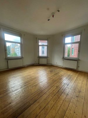 Tolle 3 - Zimmer Wohnung in Linden -Mitte !
