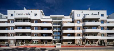 Exklusive, neuwertige 3-Zimmer-Wohnung , 98 qm im EG,  mit Terrasse + Loggia  in Berlin-Karlshorst
