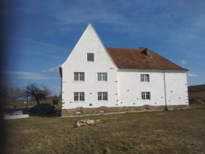 Wohnen im Waldviertel: 3 Wohnungen in Heinrichsreith, Bezirk Horn, mit Garten