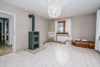 Haus mit 2 Wohneinheiten und riesigem Grundstück in Traumhafter Ortslage in Rheinmünster