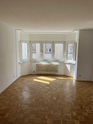 Gemütliche 3-Zimmer-Wohnung mit Balkon am Entenfang - KA-Mühlburg