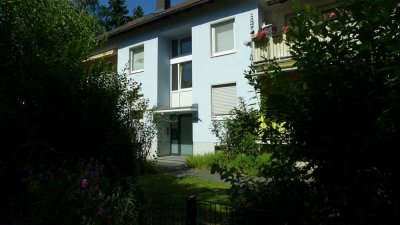 Sehr gepflegte 4-Zimmer-Wohnung mit 2 Balkon  in BONN-MEHLEM ZU VERMIETEN