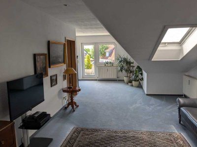 Privat: 4 Zimmer Dachgeschosswohnung