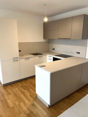 Erstbezug - Neubau 3 Zimmer Wohnung mit Balkon