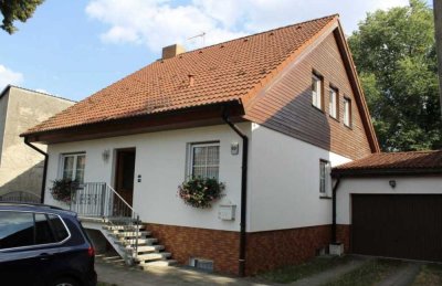 Gepflegtes 5-Zimmer-Haus mit Garage in Planebruch