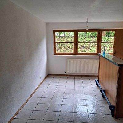 Helle 1-Zimmer-Souterrain-Wohnung in Mössingen