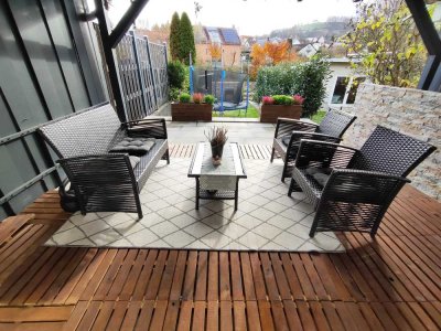 Ein wahrer Wohntraum: Umfangreich saniertes Reihenmitteh. im Herzen v. Pfedelbach m. Garten & Garage