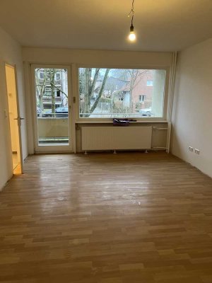 Neue feine hübsche  komplett sanierte 1.Z.ETW, für Studenten in Berlin,Balkon,