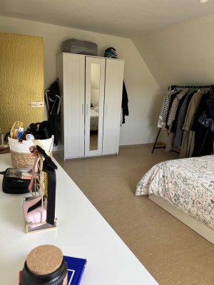 Freundliche 3-Zimmer-Wohnung mit Einbauküche in 2-Familienhaus in Gießen