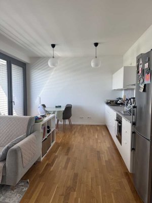 2-Room Apartment in Berlin-Mitte – Lease Takeover from July 1