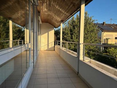 Maisonette-Wohnung mit großem Balkon