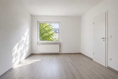 Essen: Renovated 3-room apartment, approx. 6% ROI, Commission-FREE