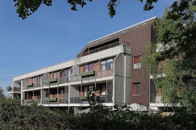 Großzügige 2-Zimmer-Wohnung sucht Nachmieter mit WBS // 1.OG 2. Mieteinheit von links