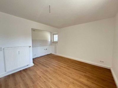 Schöne renovierte 2-Zimmer-Wohnung mit Balkon im Stadtteil Hochzoll Nord