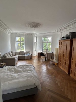 Charmante Wohnung am Grindelhof zur Untermiete bis März 2025